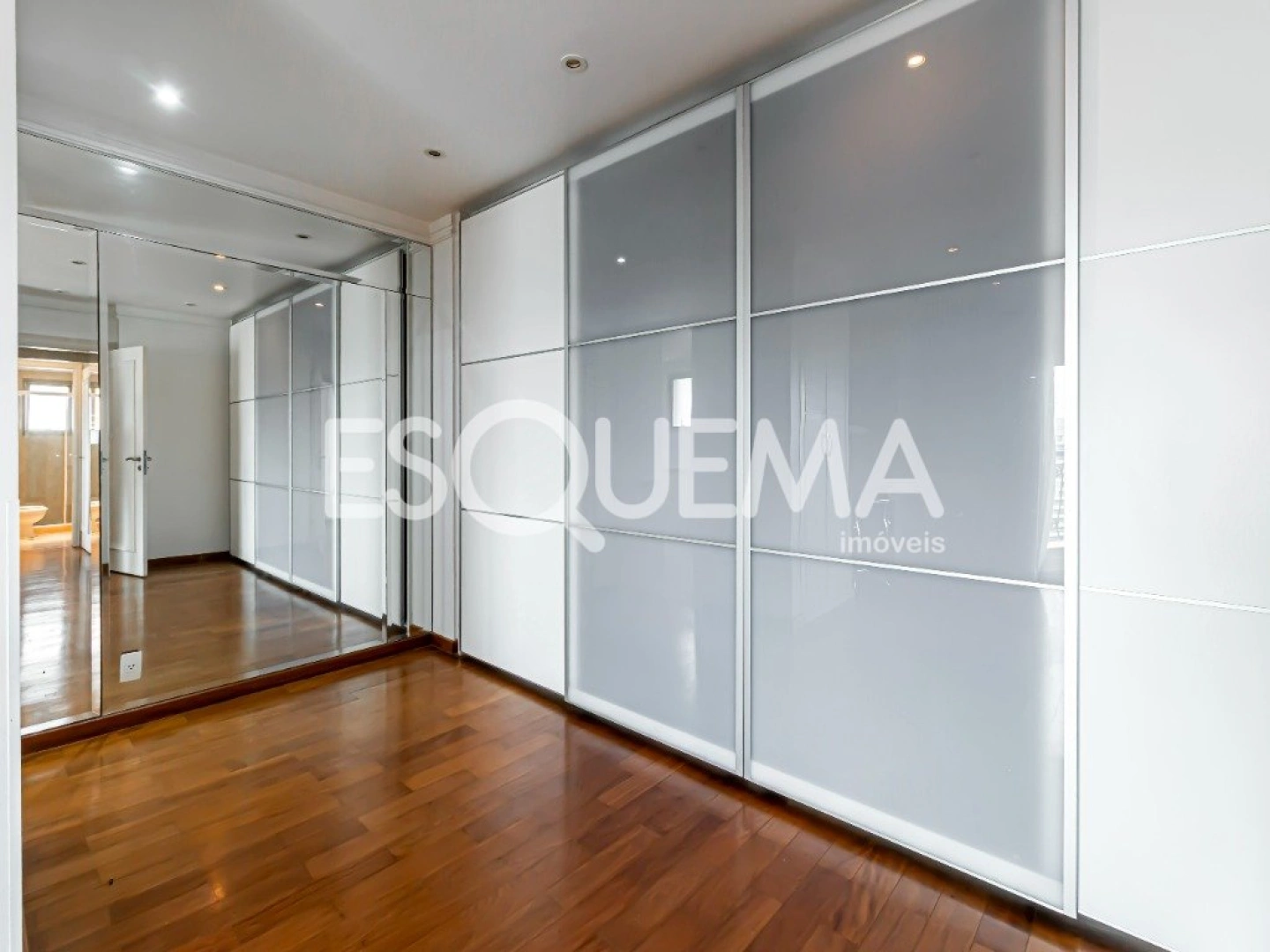 Apartamento de 280 m² à venda no Campo Belo - Imagem 14
