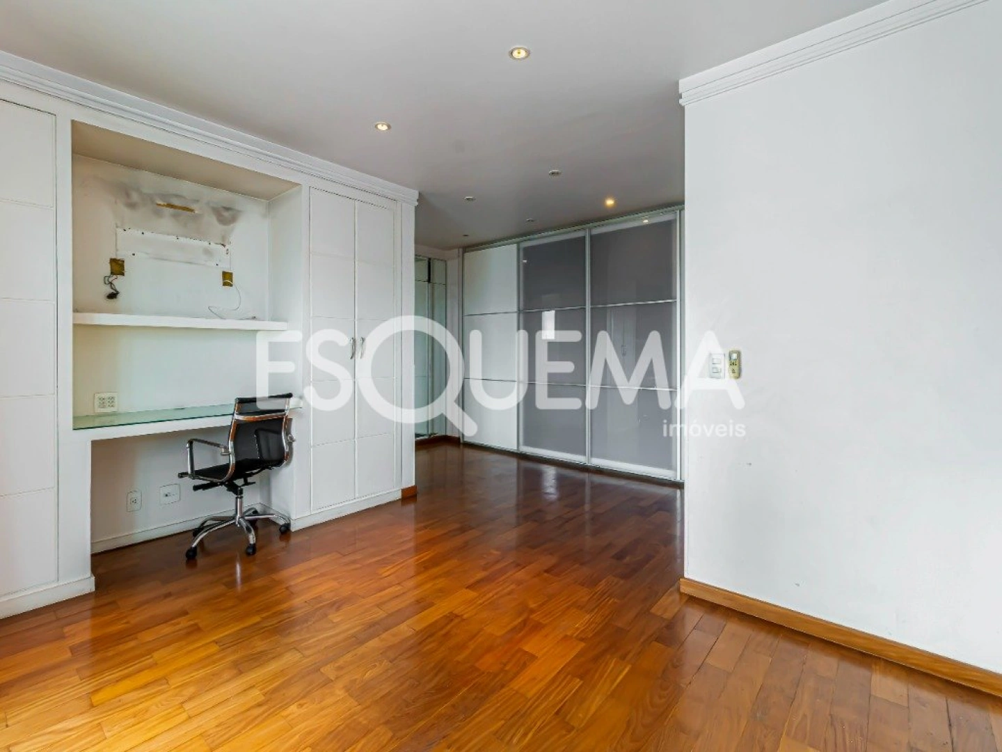Apartamento de 280 m² à venda no Campo Belo - Imagem 9