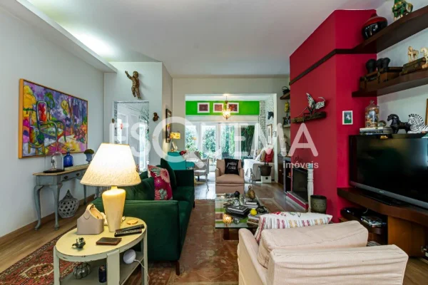Casa térrea no Jardim Paulistano, ideal para receber um projeto contemporâneo
