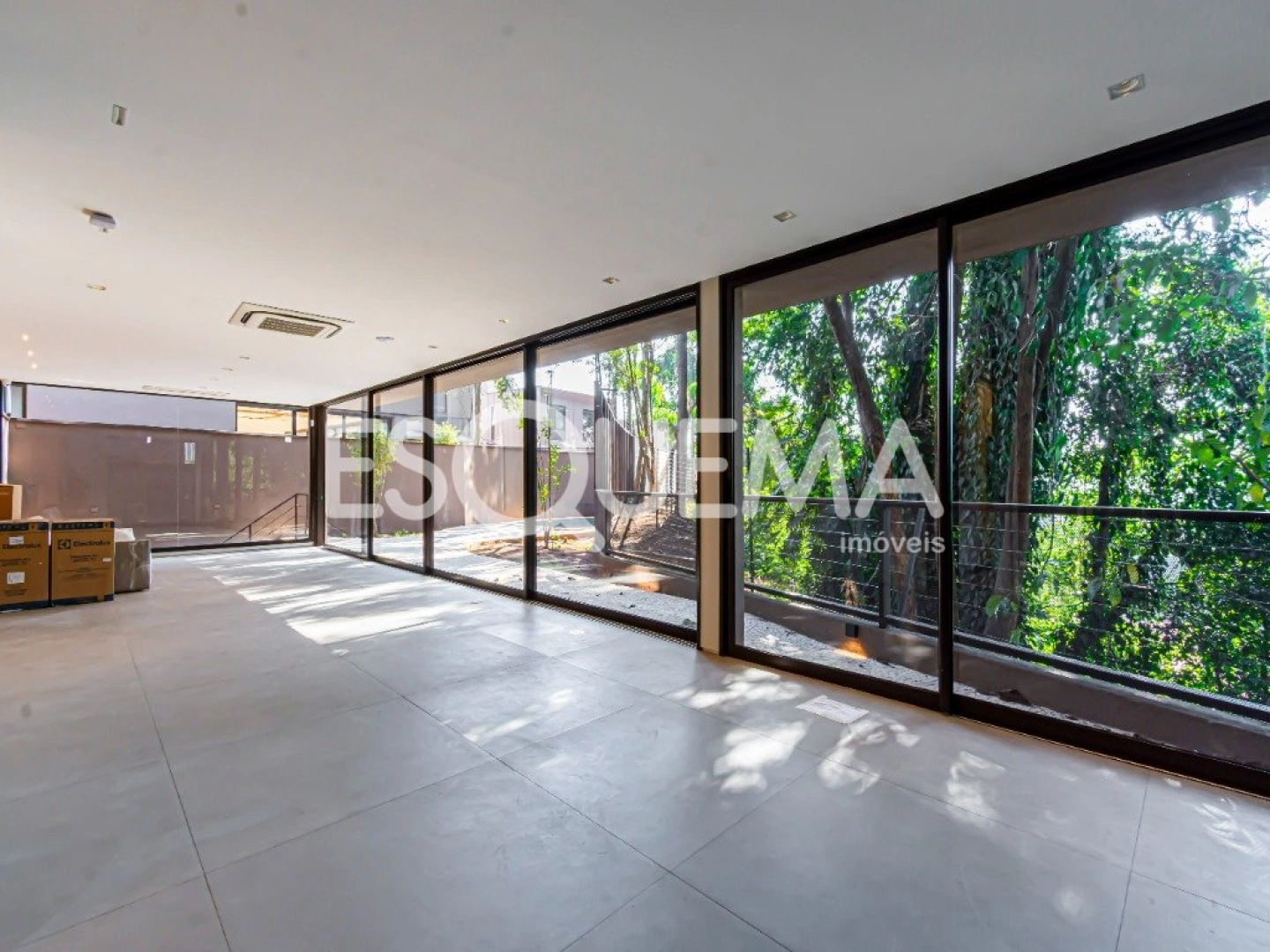 Casa nova e decorada em condomínio na Cidade Jardim - Imagem 3