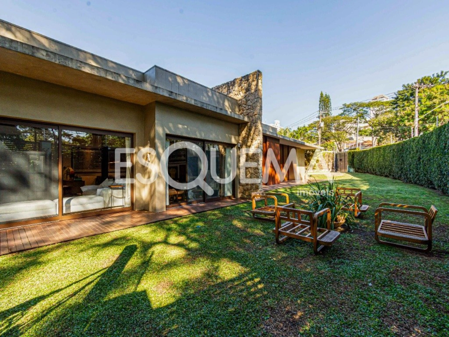 Casa térrea, em terreno plano de 800 m² no Alto da Lapa - Imagem 2