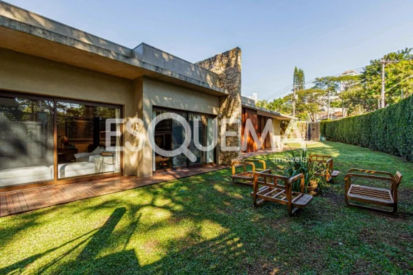 Casa térrea, em terreno plano de 800 m² no Alto da Lapa