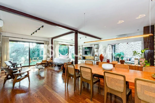 Casa térrea, em terreno plano de 800 m² no Alto da Lapa