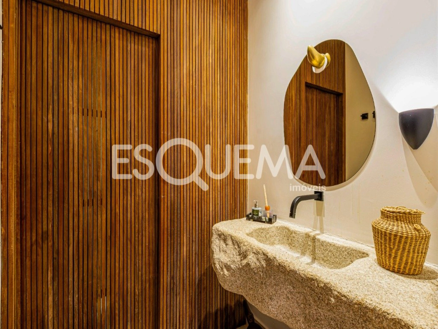 Casa térrea, em terreno plano de 800 m² no Alto da Lapa - Imagem 9