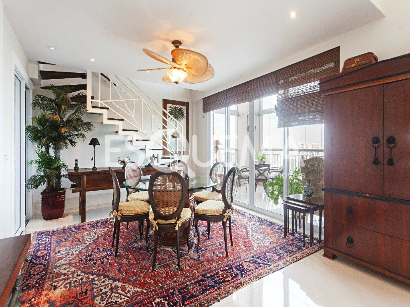 Apartamento com pé-direito duplo e vista permanente próximo ao Parque Burle Marx - Imagem 3
