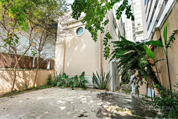Casa comercial na Vila Olímpia