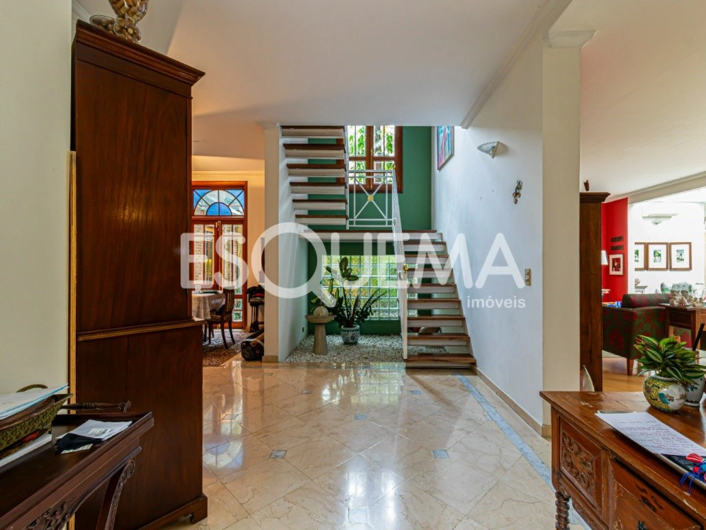 Casa clássica em rua fechada no Alto de Pinheiros - Imagem 5
