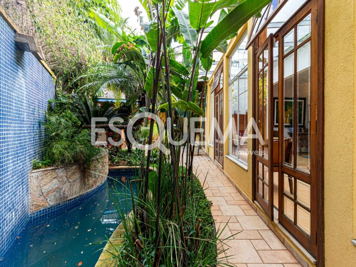 Casa clássica em rua fechada no Alto de Pinheiros - Imagem 7