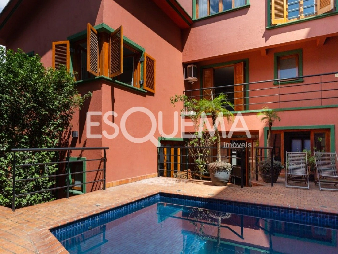Casa próxima ao Clube Paineiras, com piscina e espaço gourmet - Imagem 2