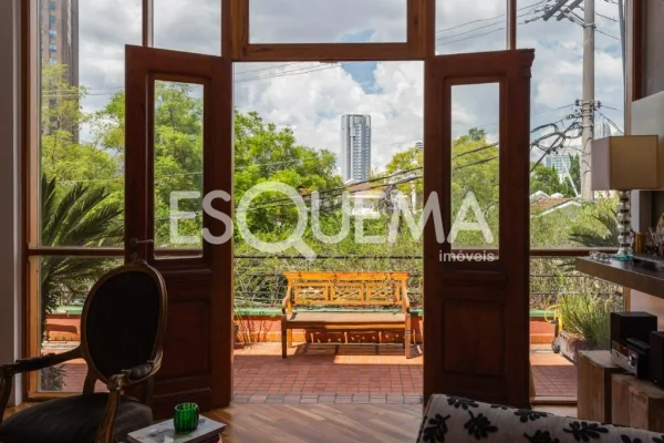 Casa próxima ao Clube Paineiras, com piscina e espaço gourmet