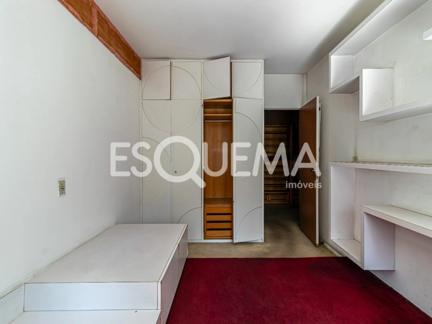 Apartamento amplo com ambientes bem distribuídos em ótima localização - Imagem 11
