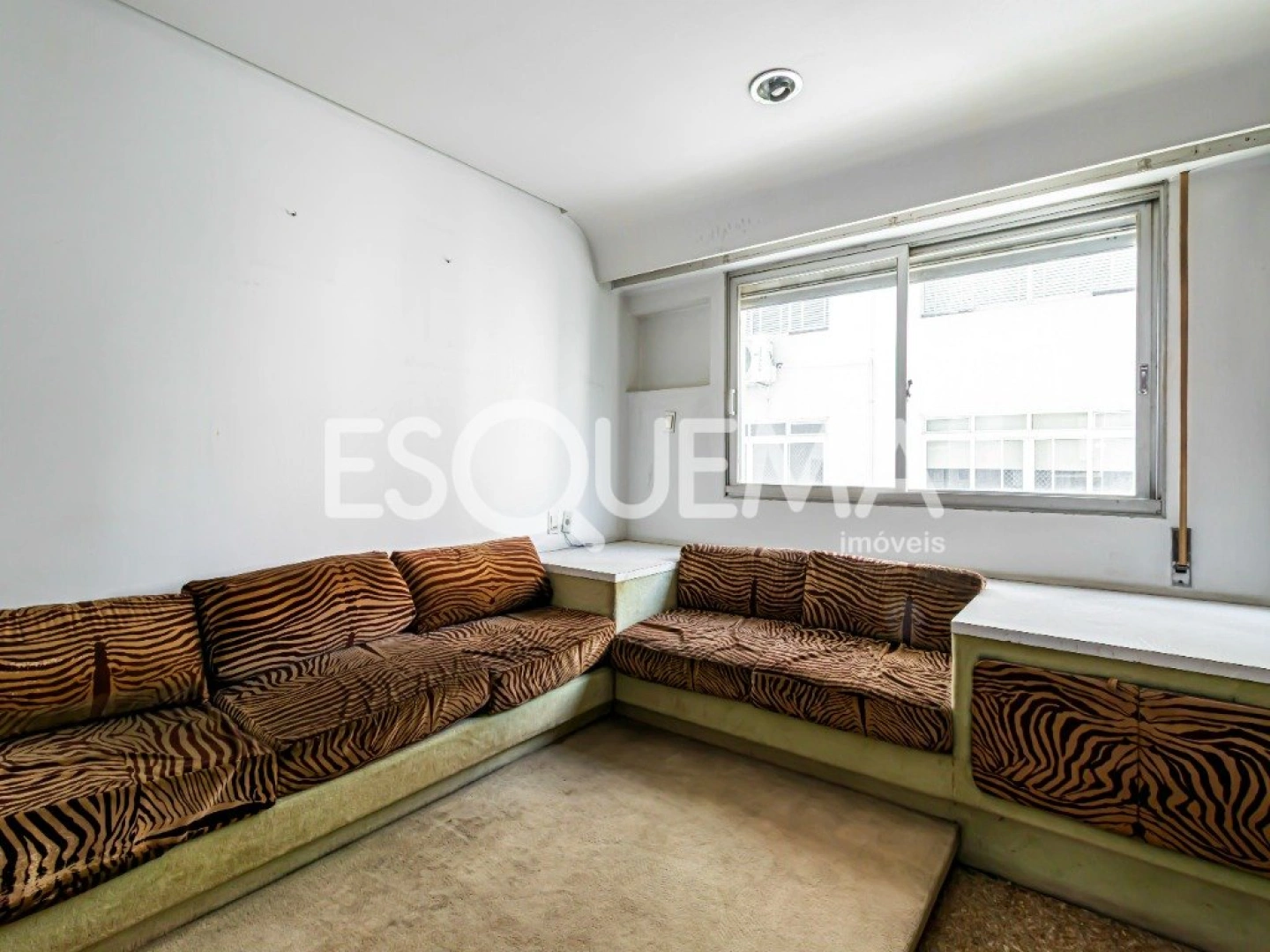 Apartamento amplo com ambientes bem distribuídos em ótima localização - Imagem 6
