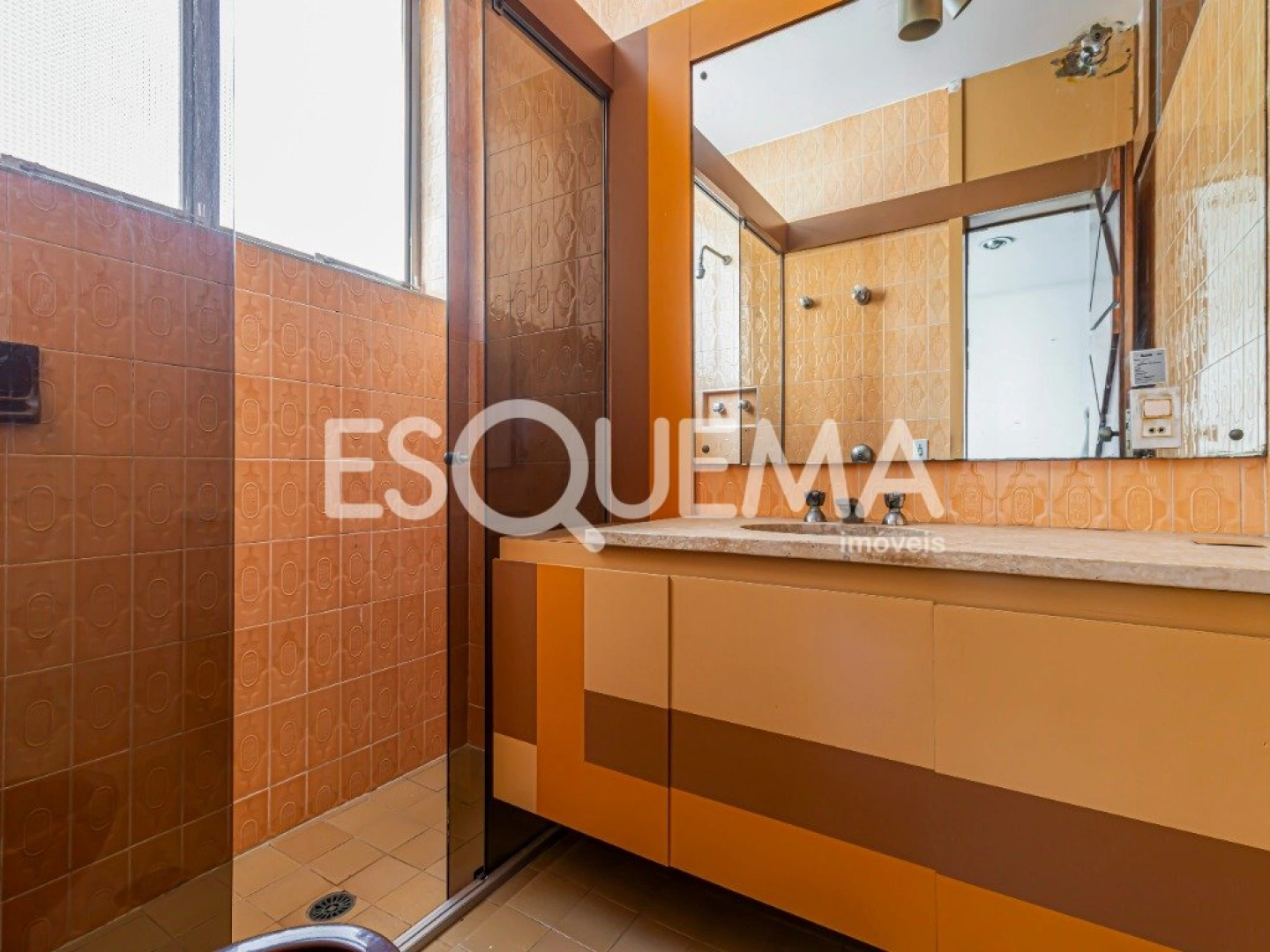 Apartamento amplo com ambientes bem distribuídos em ótima localização - Imagem 7