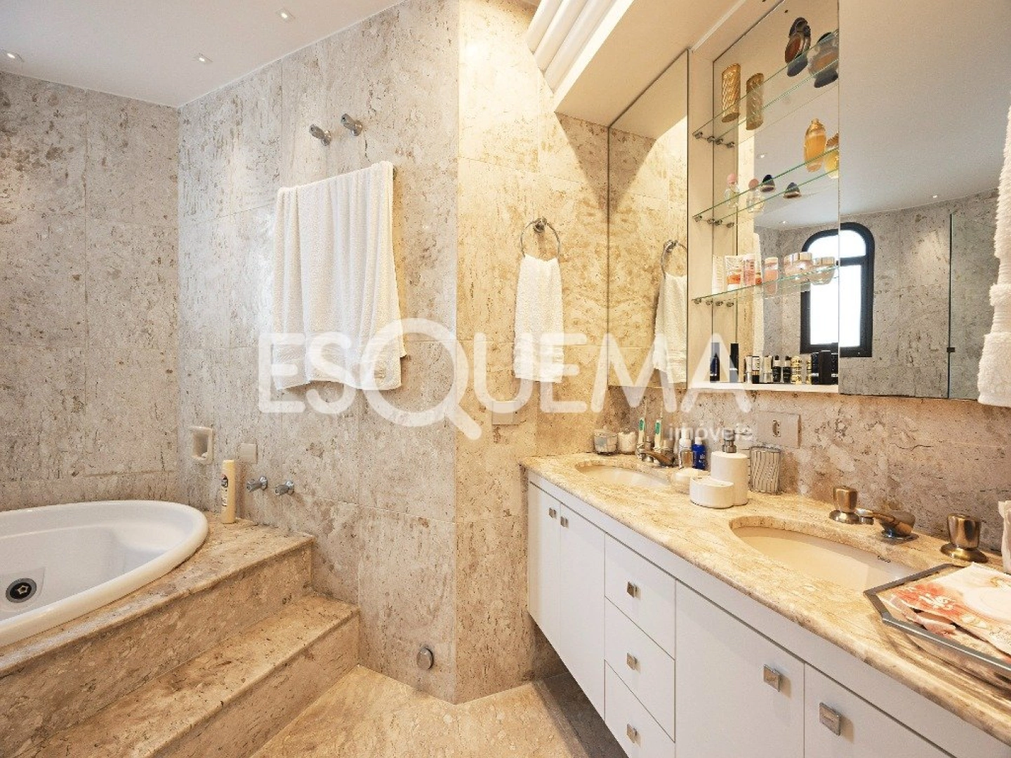 Apartamento exclusivo em excelente localização - Imagem 11