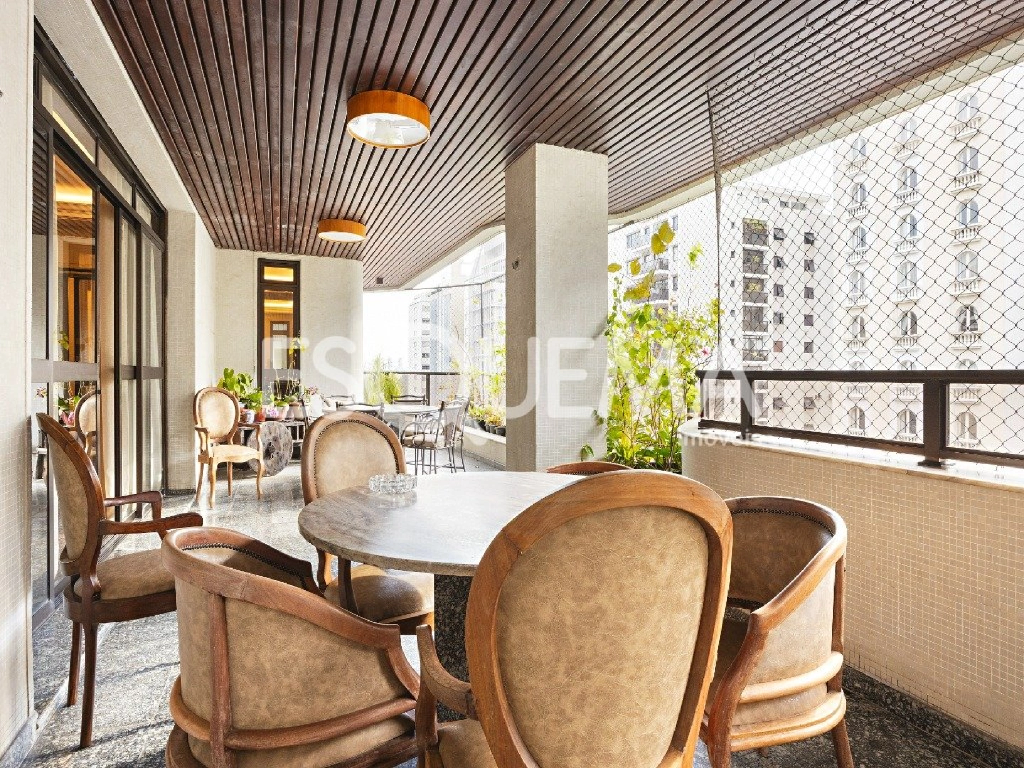Apartamento exclusivo em excelente localização - Imagem 6