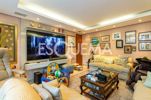 Casa em excelente localização no Jardim Europa