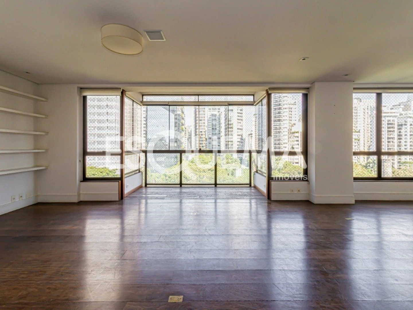 Apartamento a poucos passos do Parque do Povo - Imagem 1