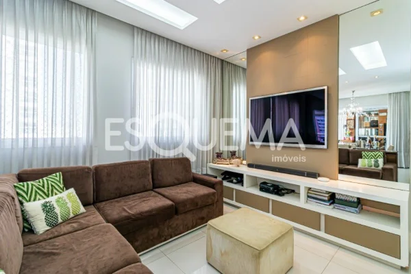 Apartamento em rua tranquila na Vila Olímpia