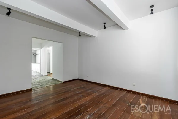 Casa em excelente localização no Jardim Europa