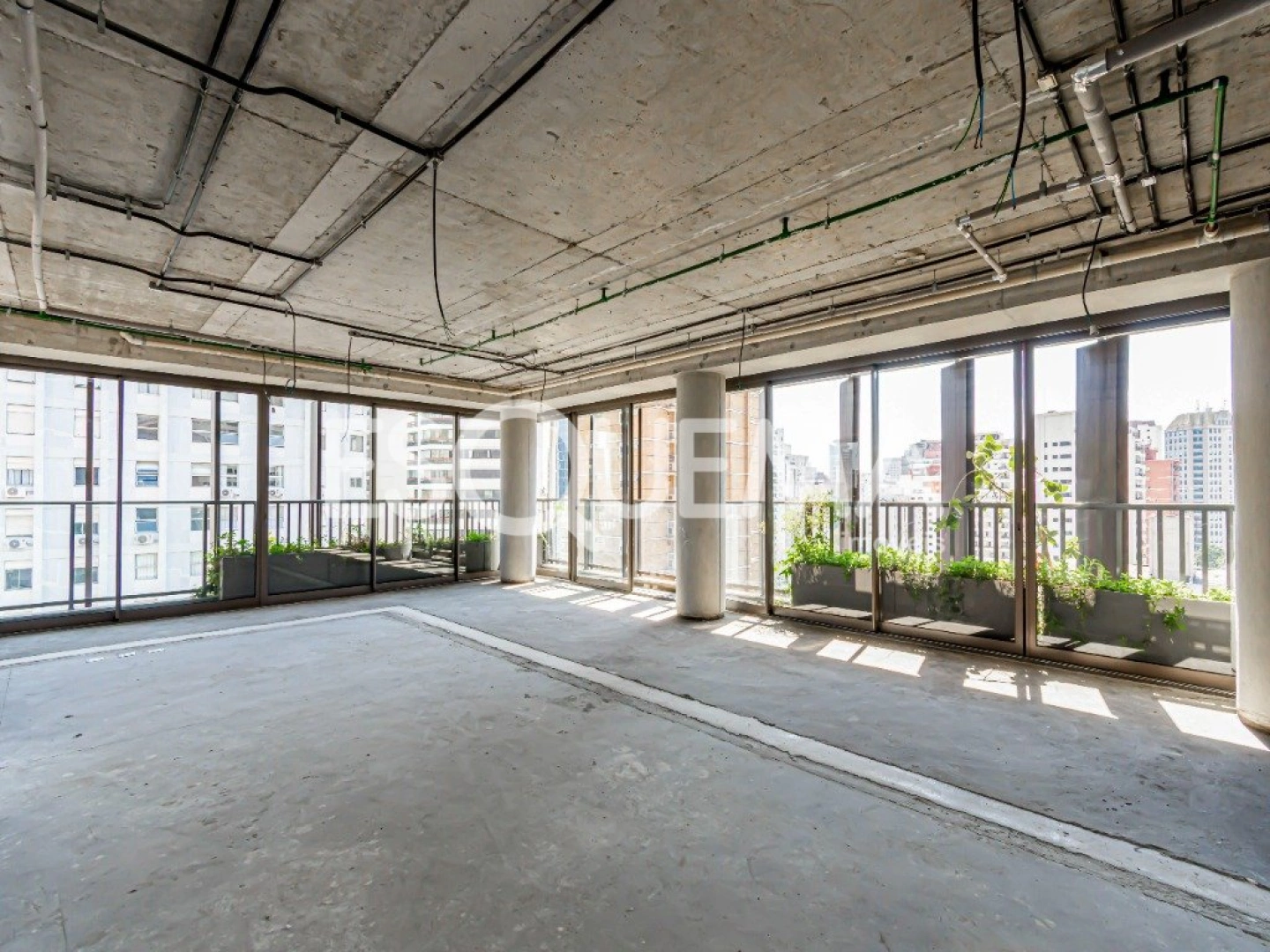 Apartamento em prédio novo próximo a Avenida Faria Lima - Imagem 2