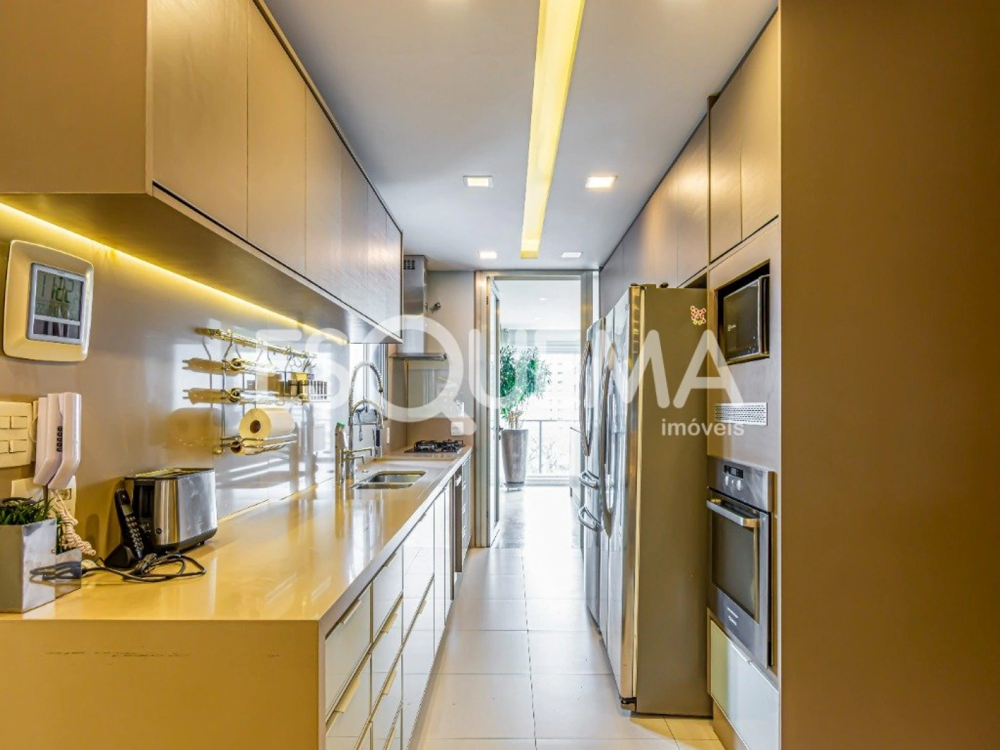 Apartamento com projeto moderno e sofisticado de Camila Klein - Imagem 11