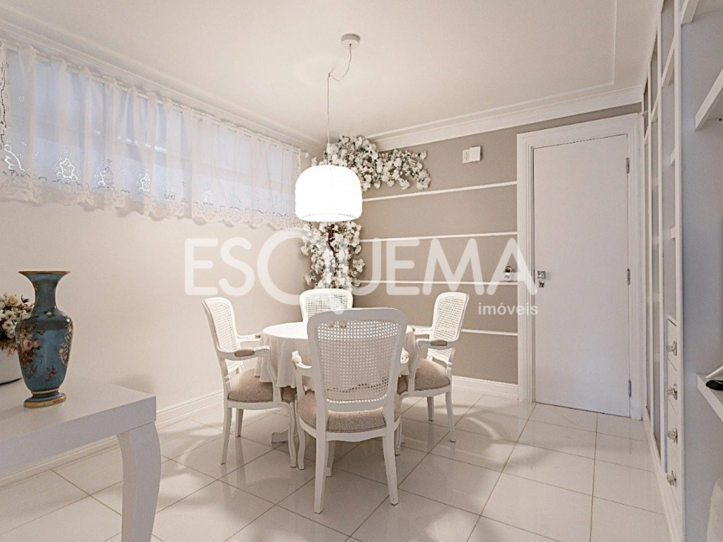 Apartamento de 370 m² no Jardim América - Imagem 15