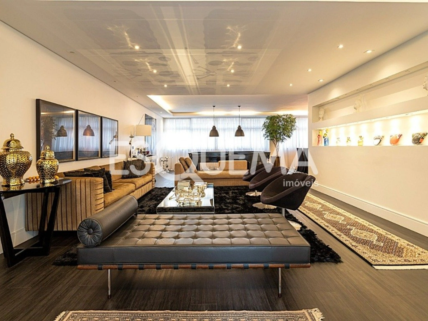 Apartamento de 370 m² no Jardim América - Imagem 2