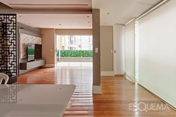 Cobertura duplex próxima ao Colégio Mobile e ao Parque Ibirapuera
