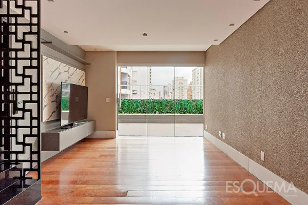 Cobertura duplex próxima ao Colégio Mobile e ao Parque Ibirapuera
