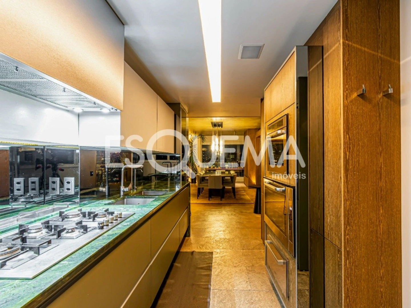 Apartamento com vista deslumbrante em condomínio renomado - Imagem 12