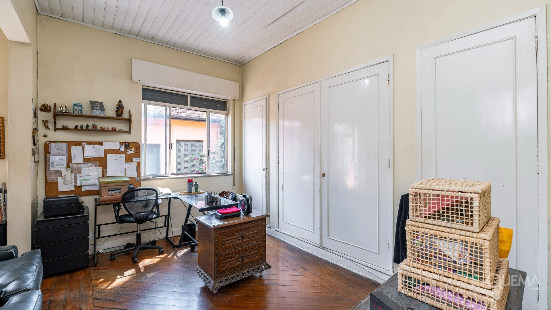 Casa de esquina com excelente potencial em localização privilegiada - Imagem 14