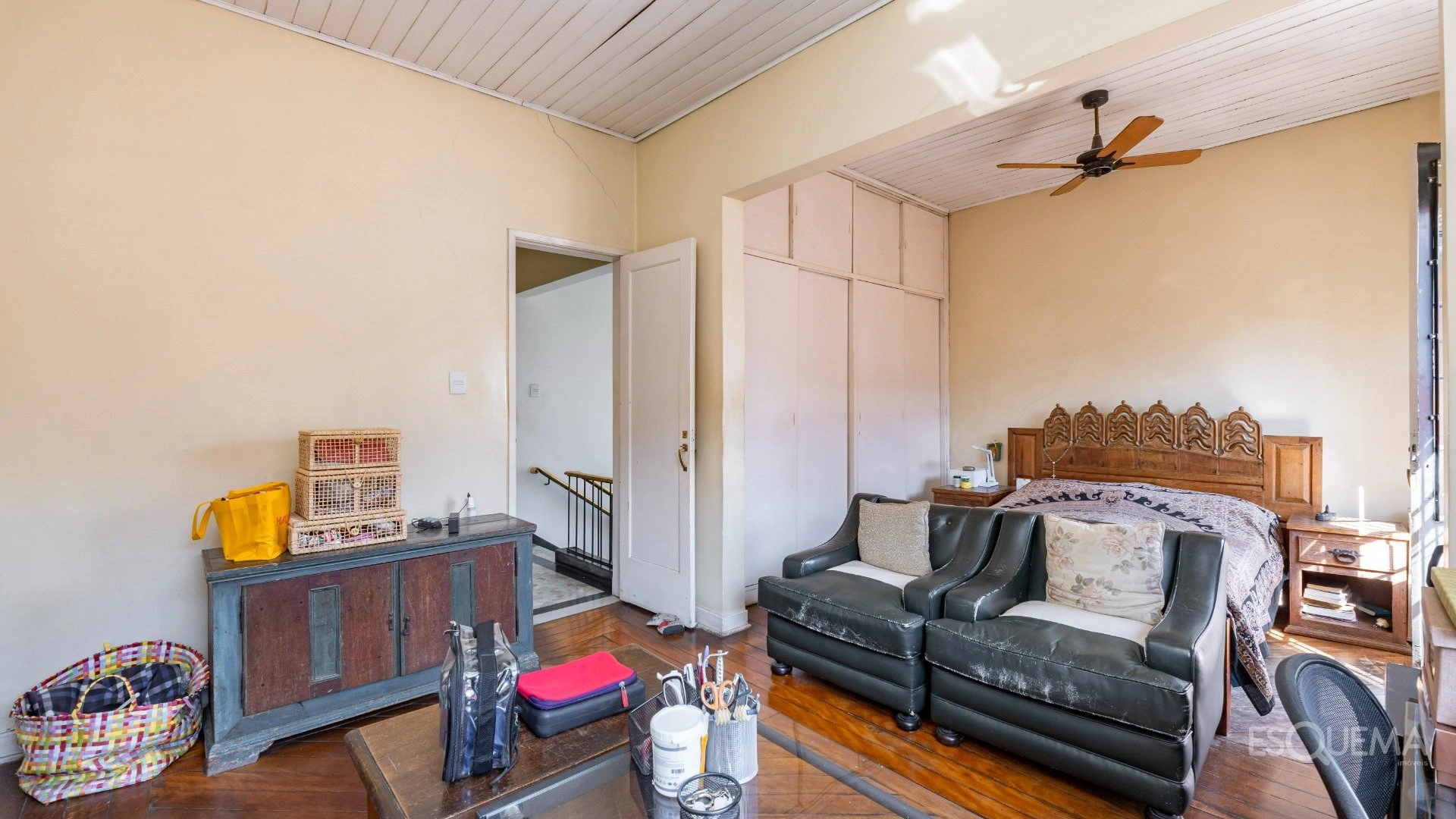 Casa de esquina com excelente potencial em localização privilegiada - Imagem 15