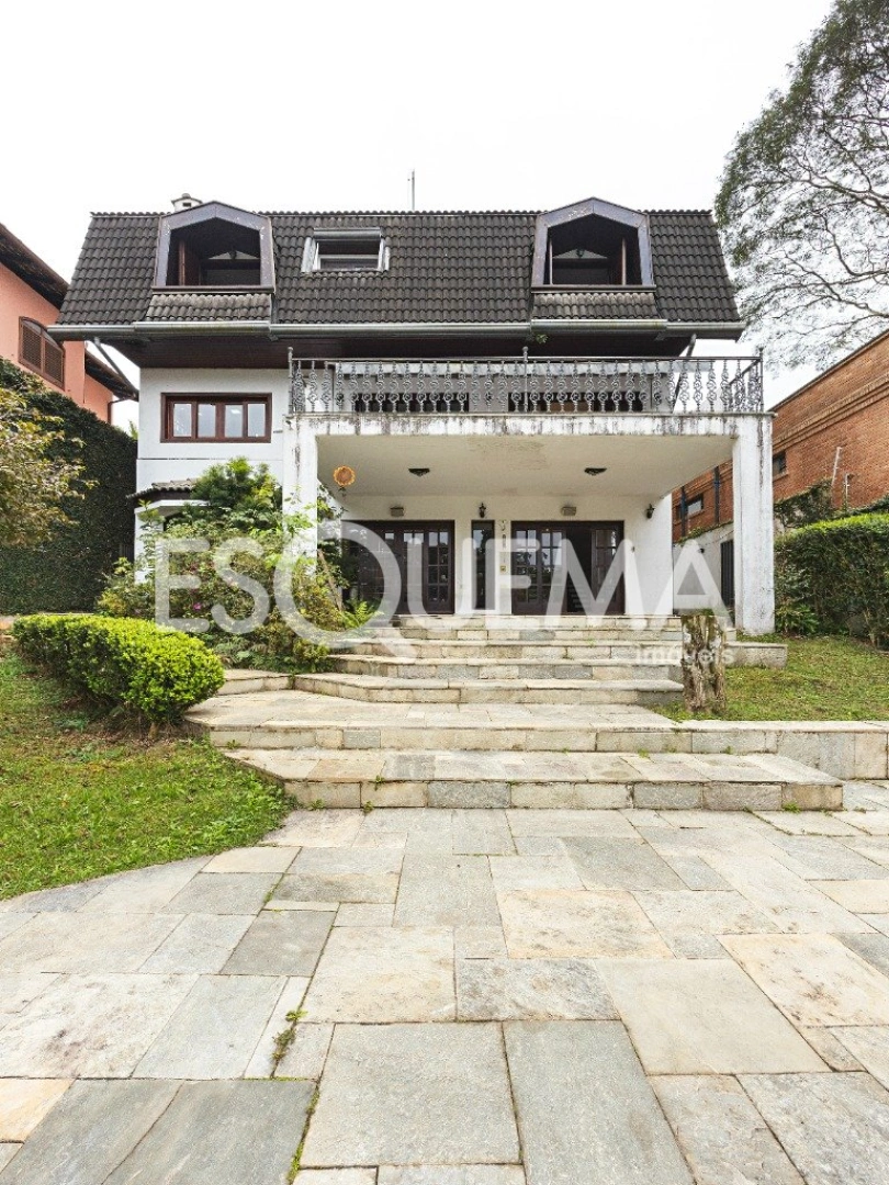 Casa em estilo europeu em rua fechada - Imagem 4