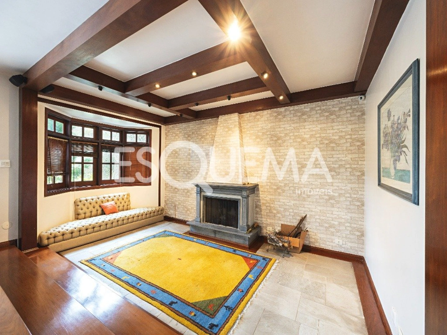 Casa em estilo europeu em rua fechada - Imagem 5