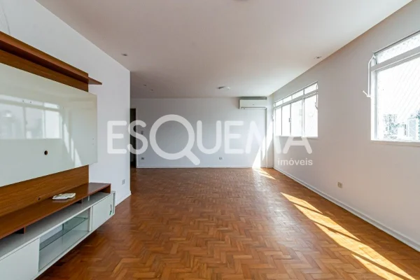 Apartamento reformado no Itaim Bibi