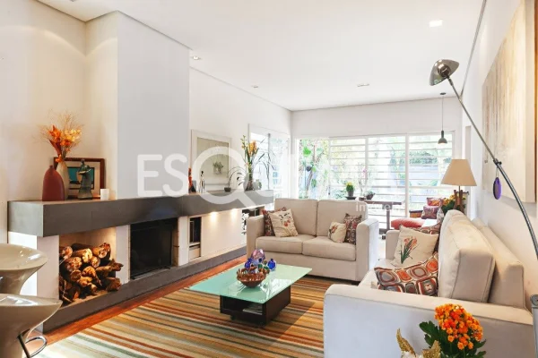 Casa em Alto de Pinheiros