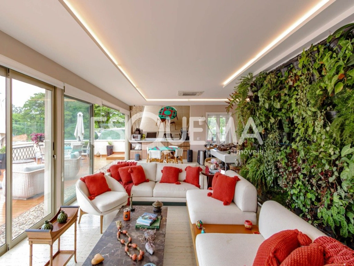 Casa com piscina aquecida e espaço gourmet no Jardim Luzitânia - Imagem 10