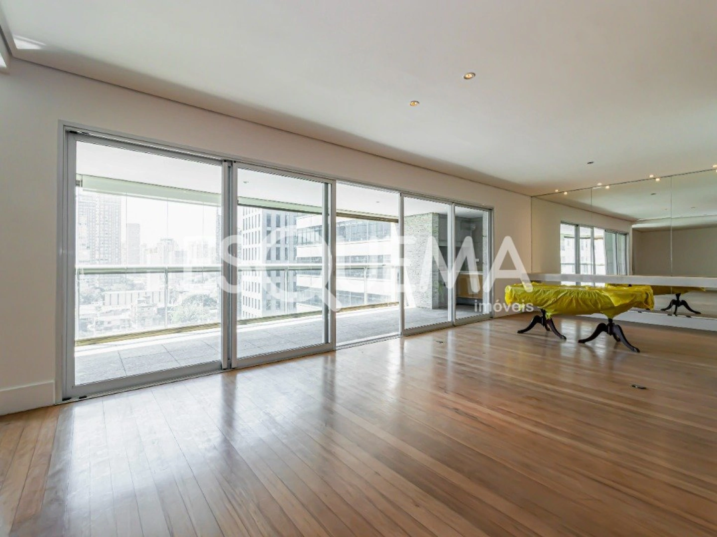 Apartamento diferenciado em rua tranquila no Itaim Bibi - Imagem 3