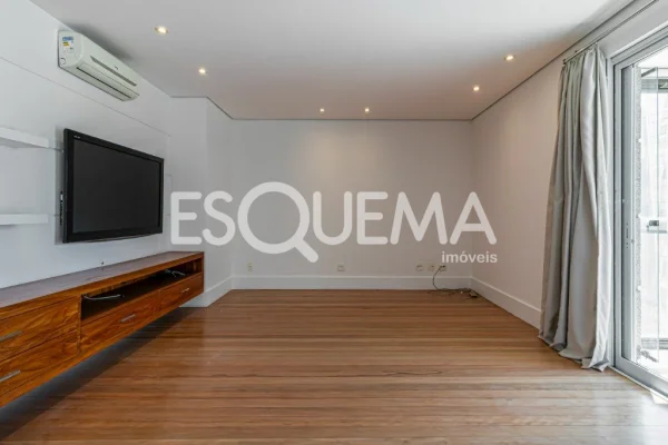 Apartamento diferenciado em rua tranquila no Itaim Bibi