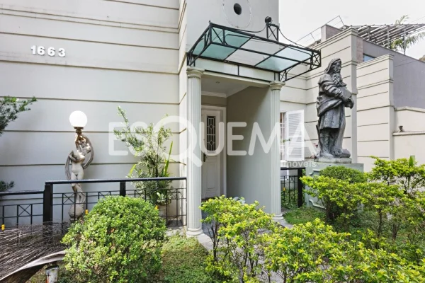 Casa comercial à venda ao lado do Parque Ibirapuera
