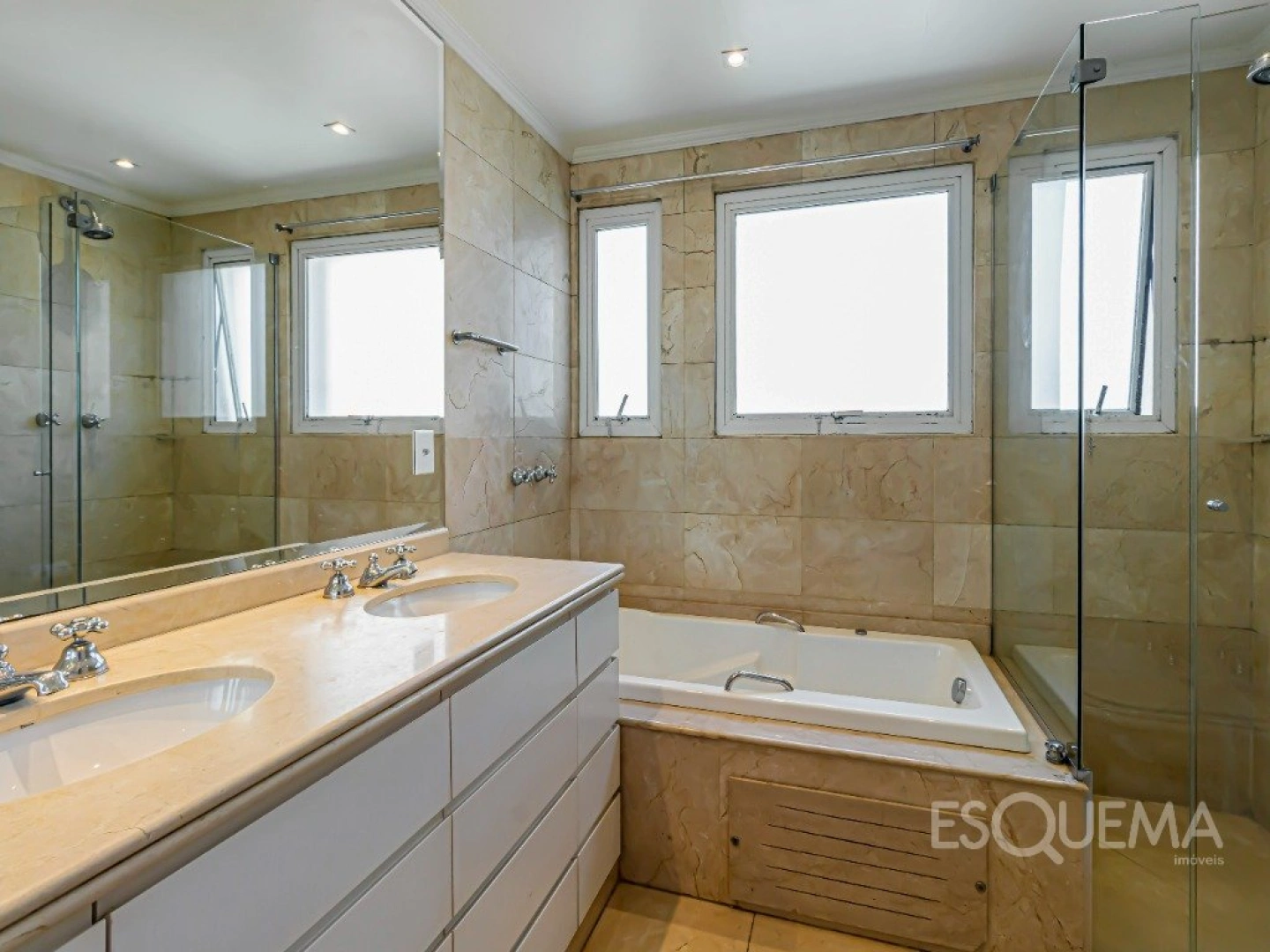 Apartamento em excelente localização com planta bem distribuída - Imagem 14