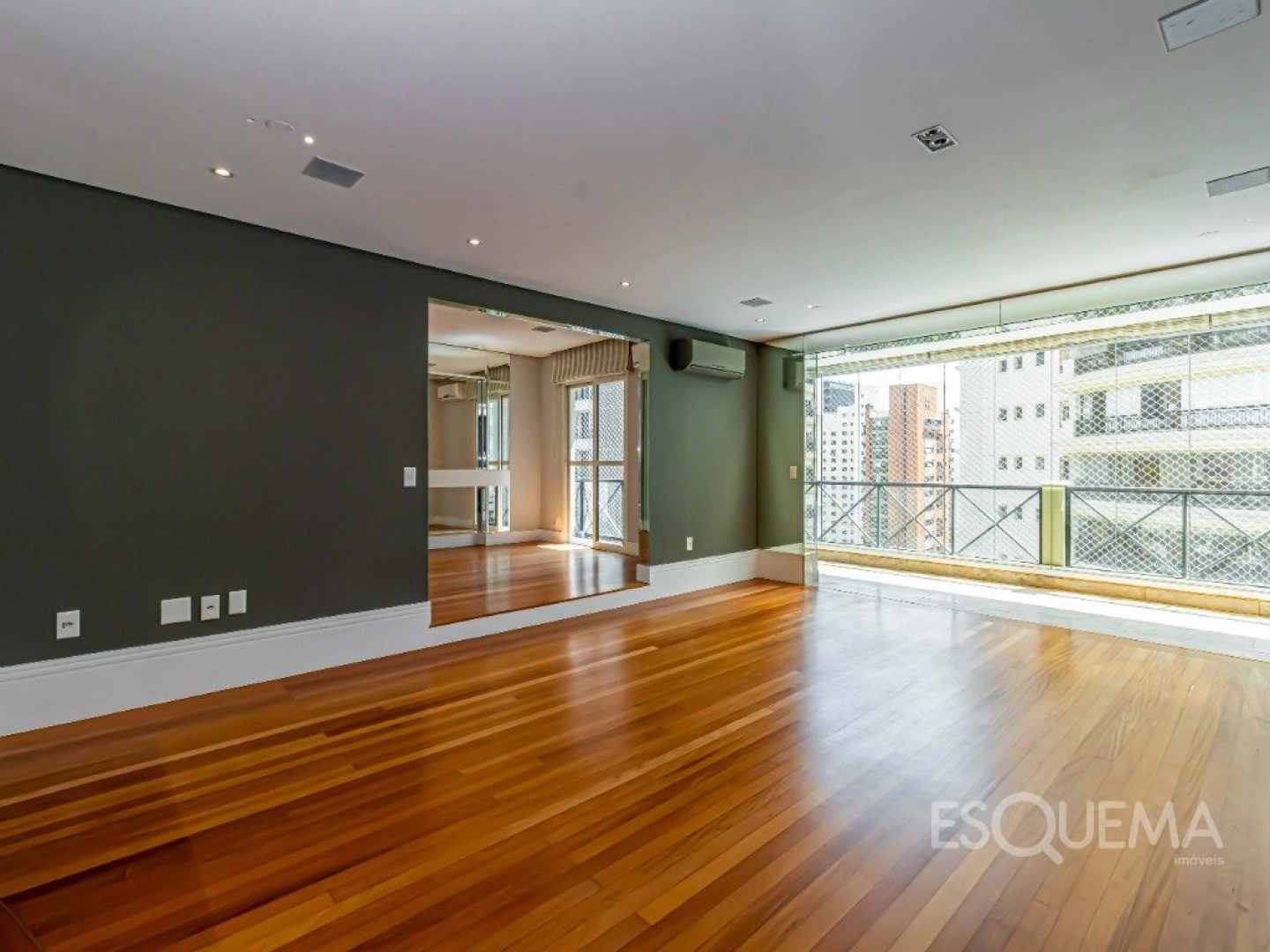 Apartamento em excelente localização com planta bem distribuída - Imagem 2