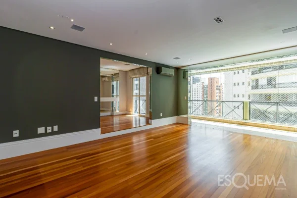Apartamento em excelente localização com planta bem distribuída