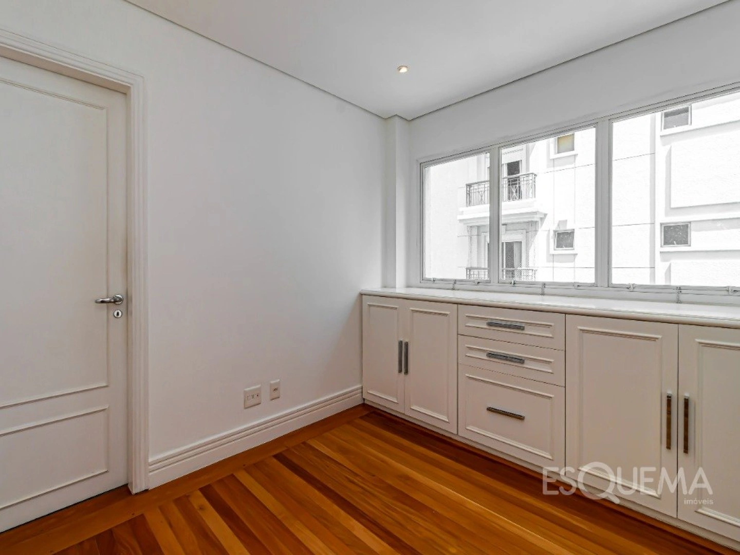 Apartamento em excelente localização com planta bem distribuída - Imagem 9