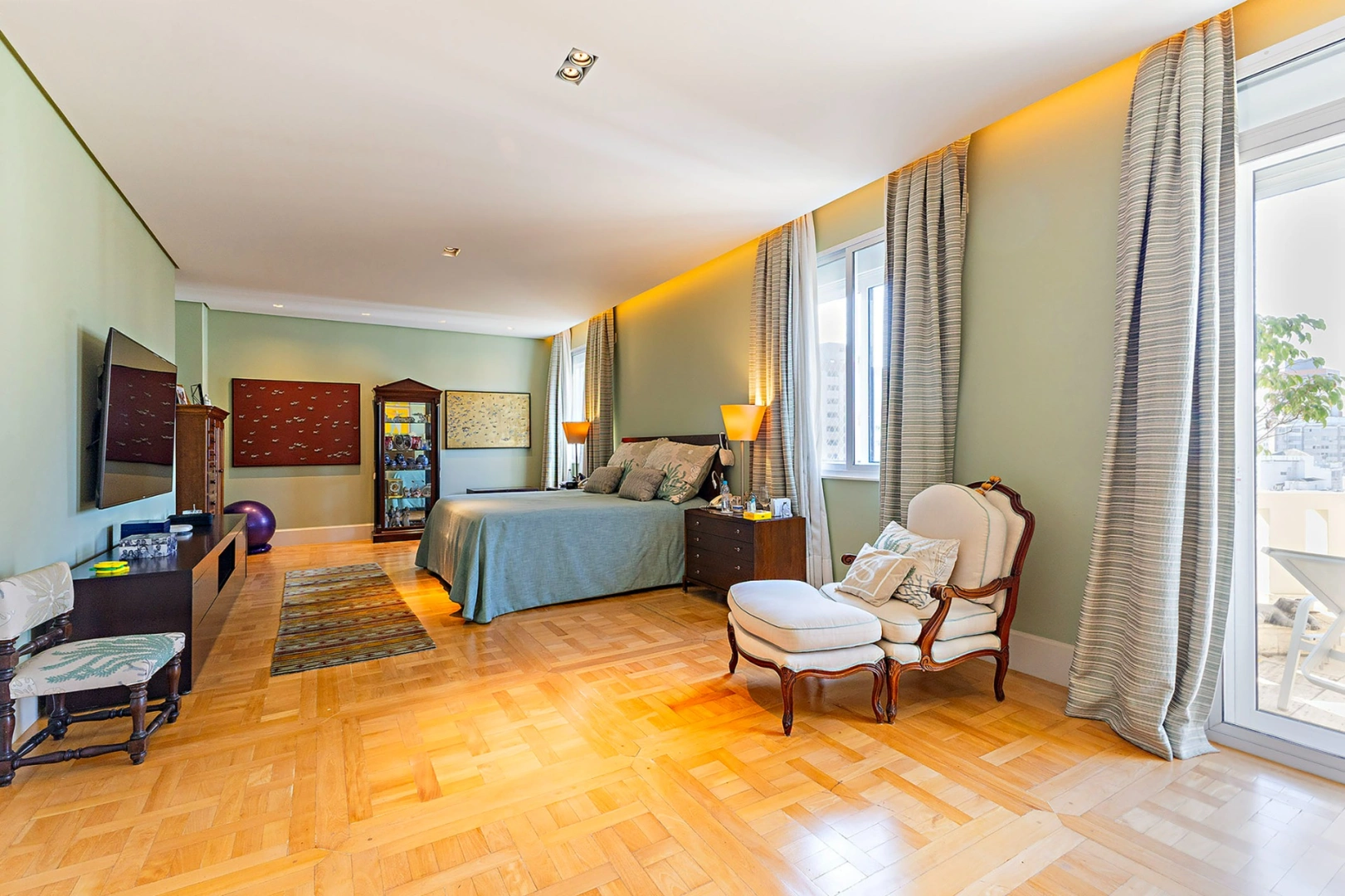 Apartamento de 733 m² assinado por Adolpho Lindenberg no Jardim Europa - Imagem 12