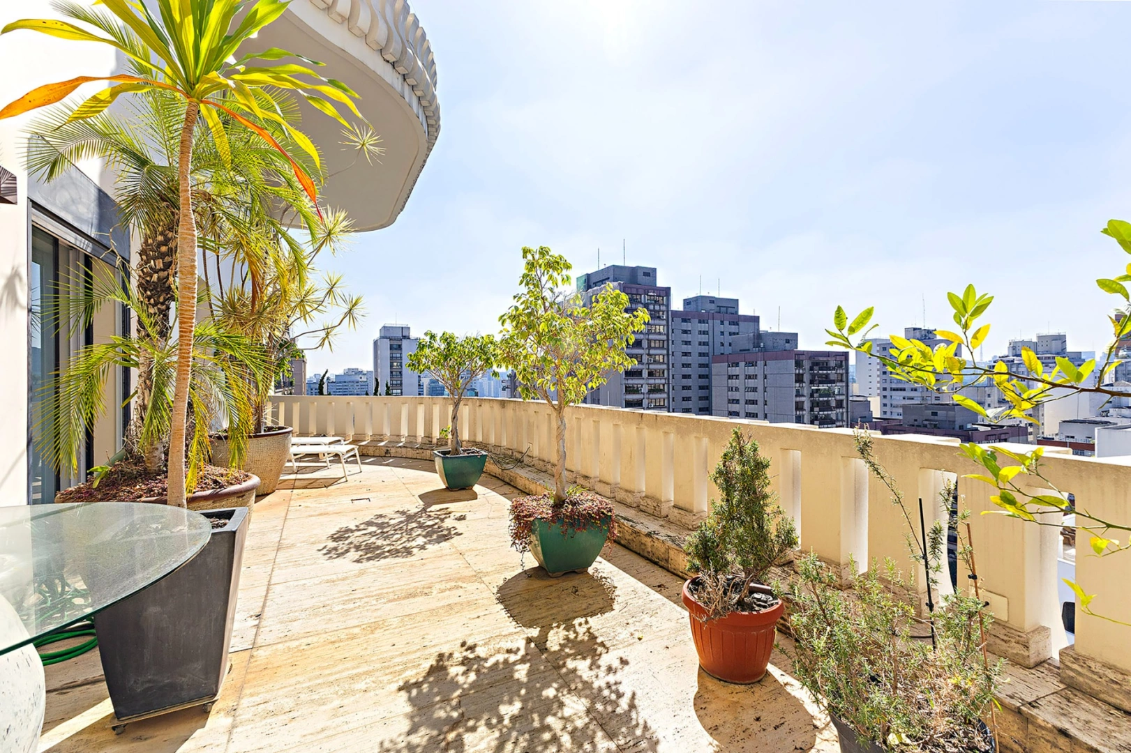 Apartamento de 733 m² assinado por Adolpho Lindenberg no Jardim Europa - Imagem 9
