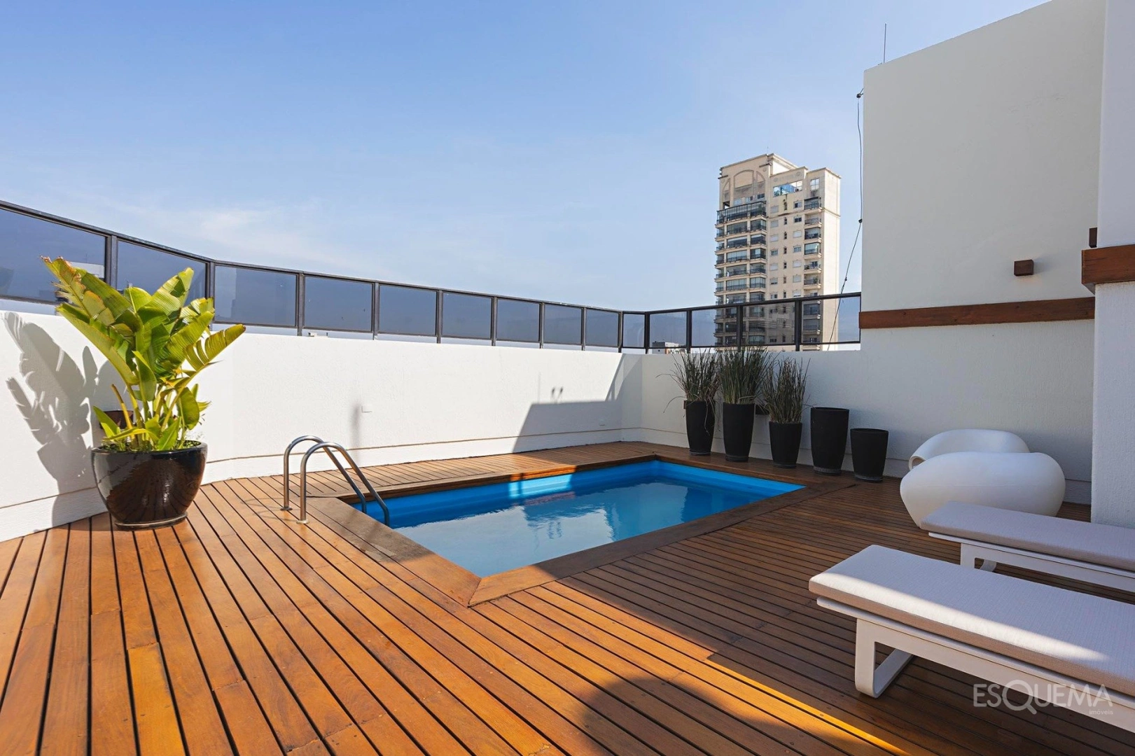 Cobertura duplex com área de lazer privativa em Moema - Imagem 1