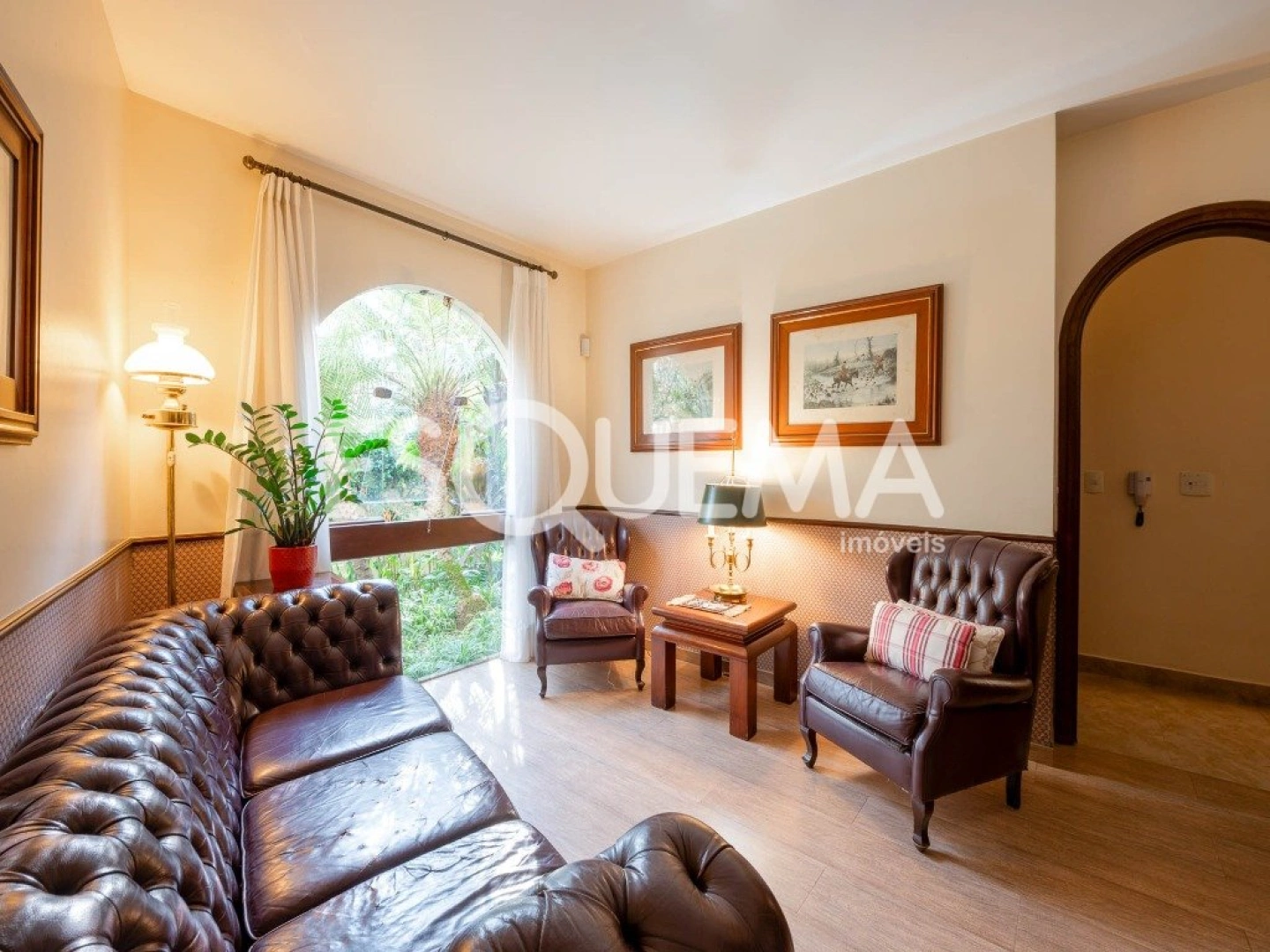 Casa para morar e receber bem em meio ao verde do Alto de Pinheiros - Imagem 13