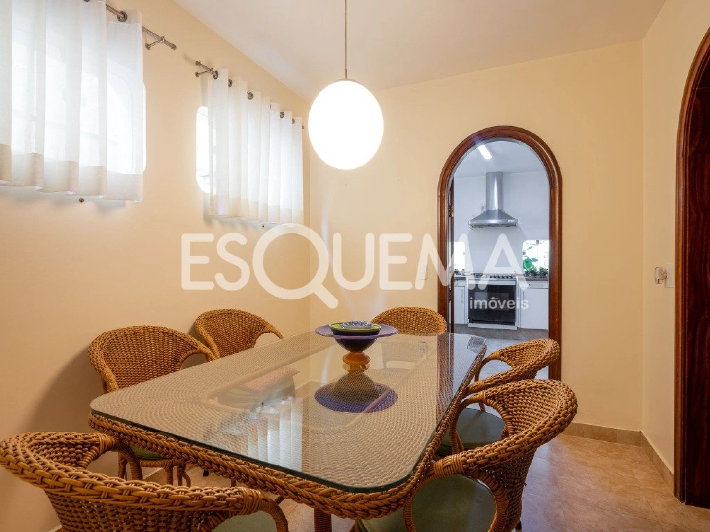Casa para morar e receber bem em meio ao verde do Alto de Pinheiros - Imagem 14