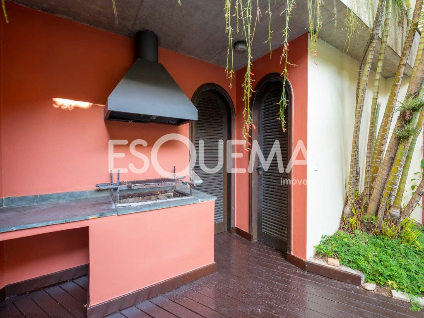 Casa para morar e receber bem em meio ao verde do Alto de Pinheiros - Imagem 5
